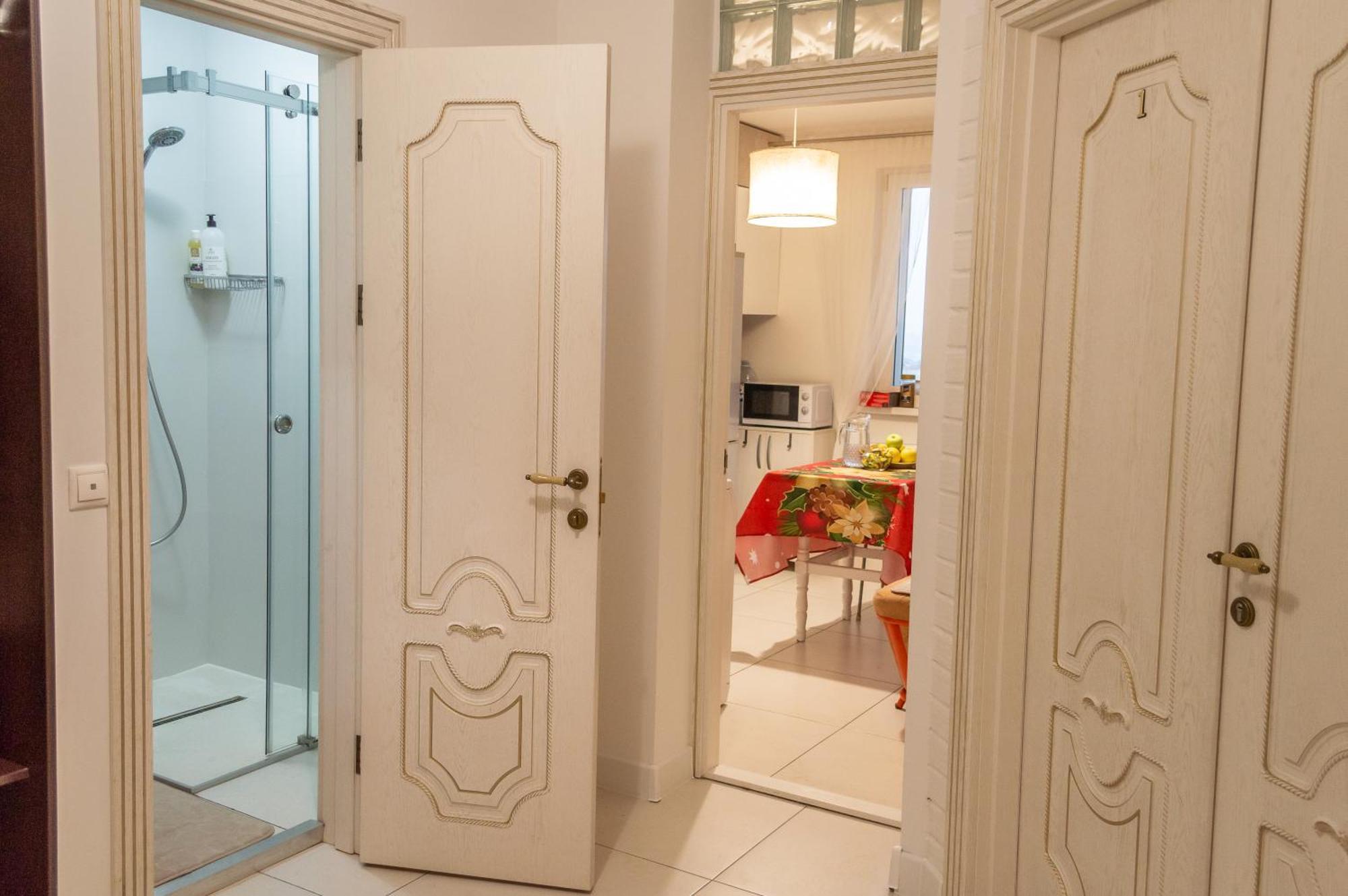 Комната С Двухместной Кроватью В Квартире С Общим Душем И Кухней, Double Room In A Guest Apartment, Camera La Cheie In Apartament Cu Dus Si Bucatarie Comuna Chisinau Eksteriør bilde